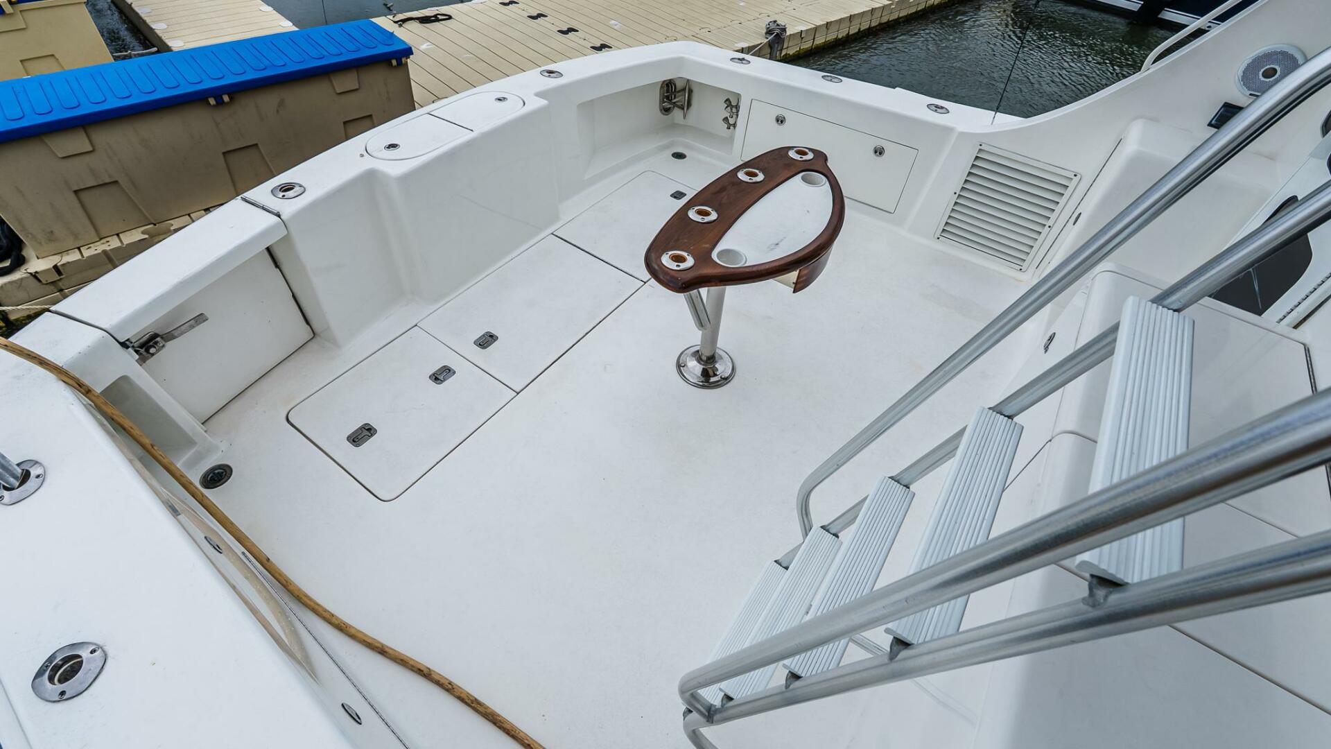 2003 Egg Harbor 42 Convertible - Image 10