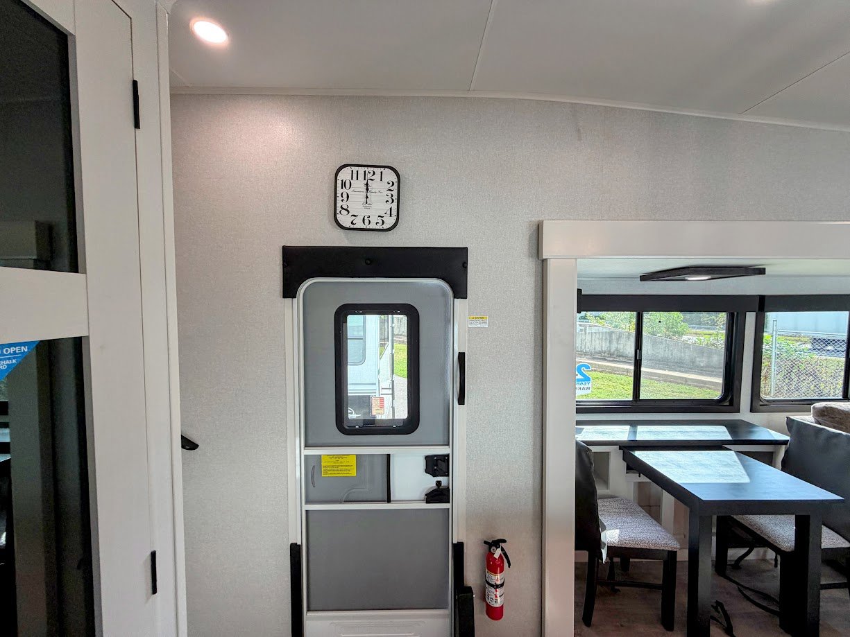 2026 JAYCO EAGLE 335LSTS - Image 37
