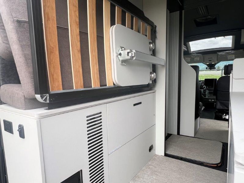 2026 Grand Design Lineage Series VT LVT1 - Image 8