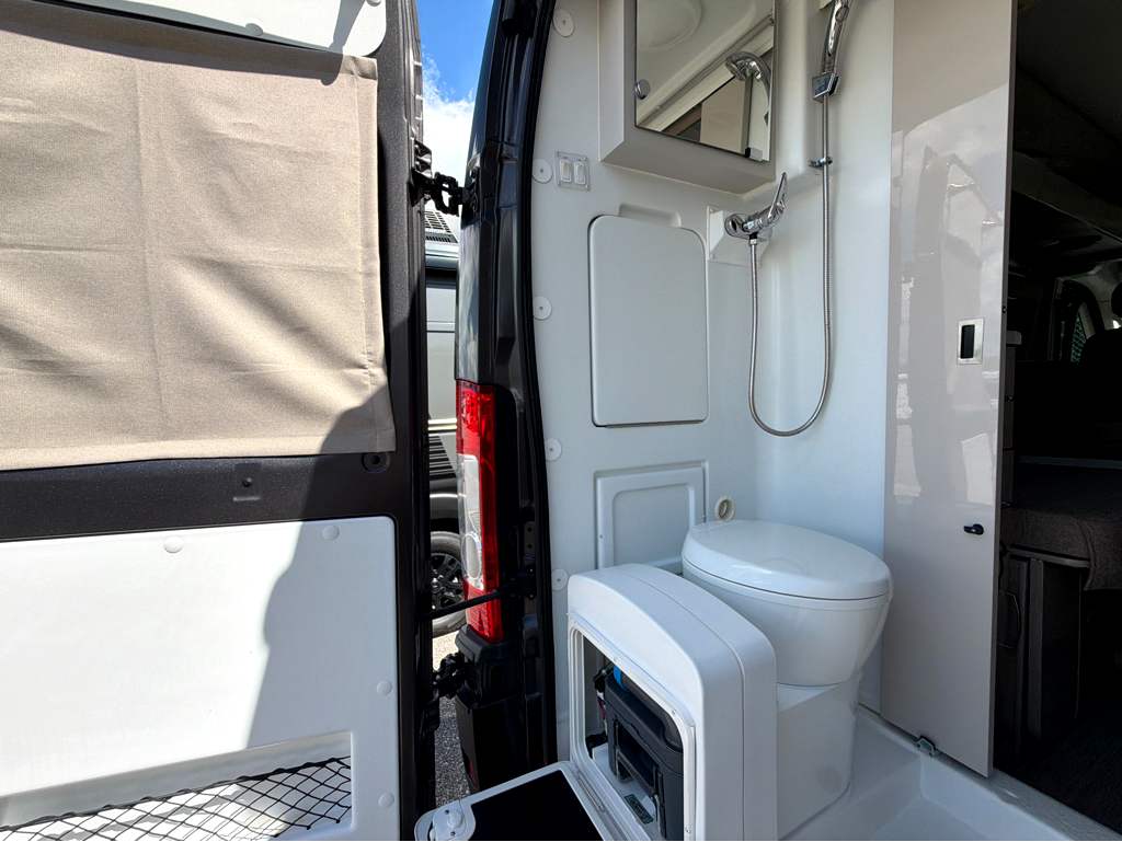 2022 Thor Motor Coach SCOPE 18M - Image 18