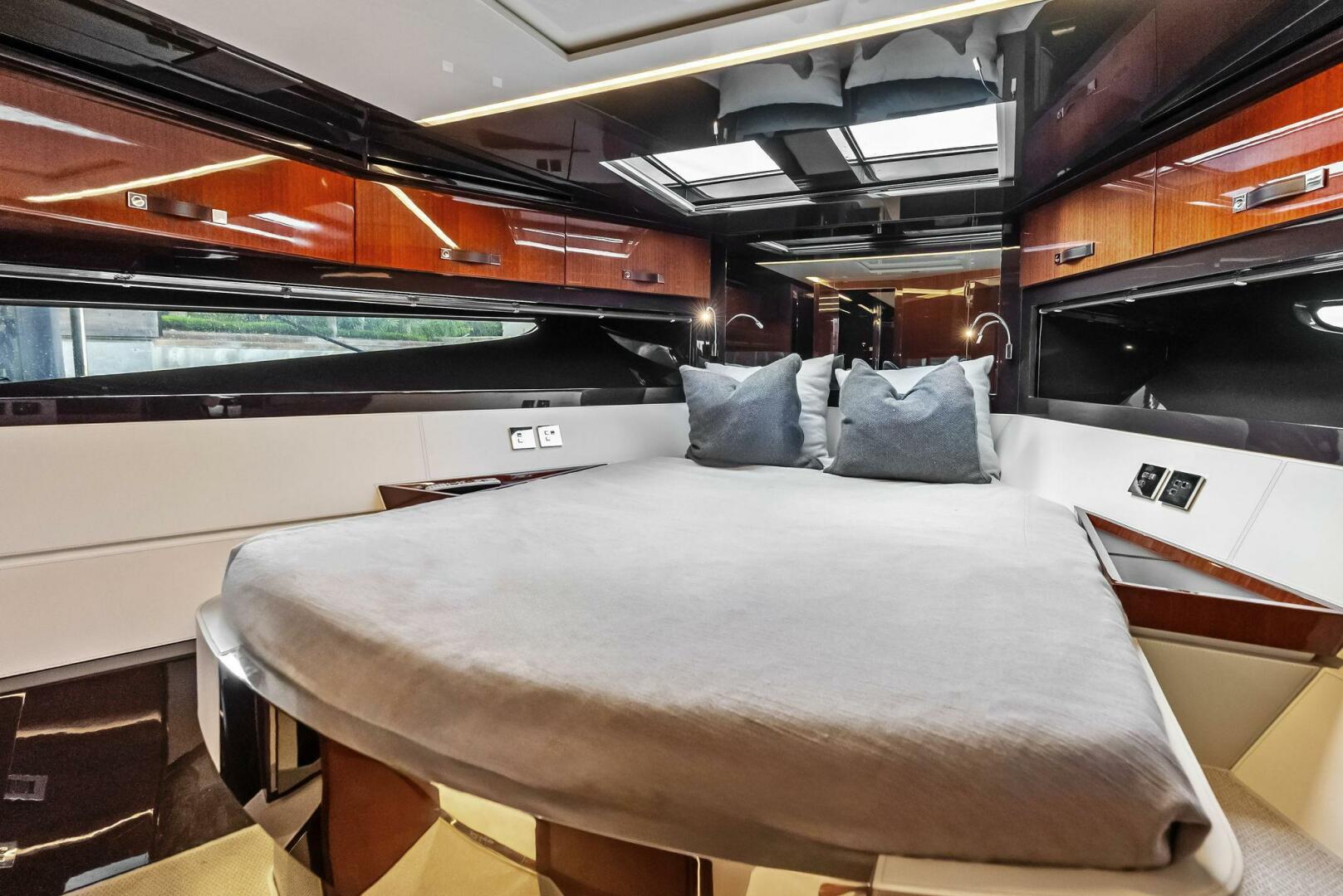 2021 Riva 56' Rivale - Image 48