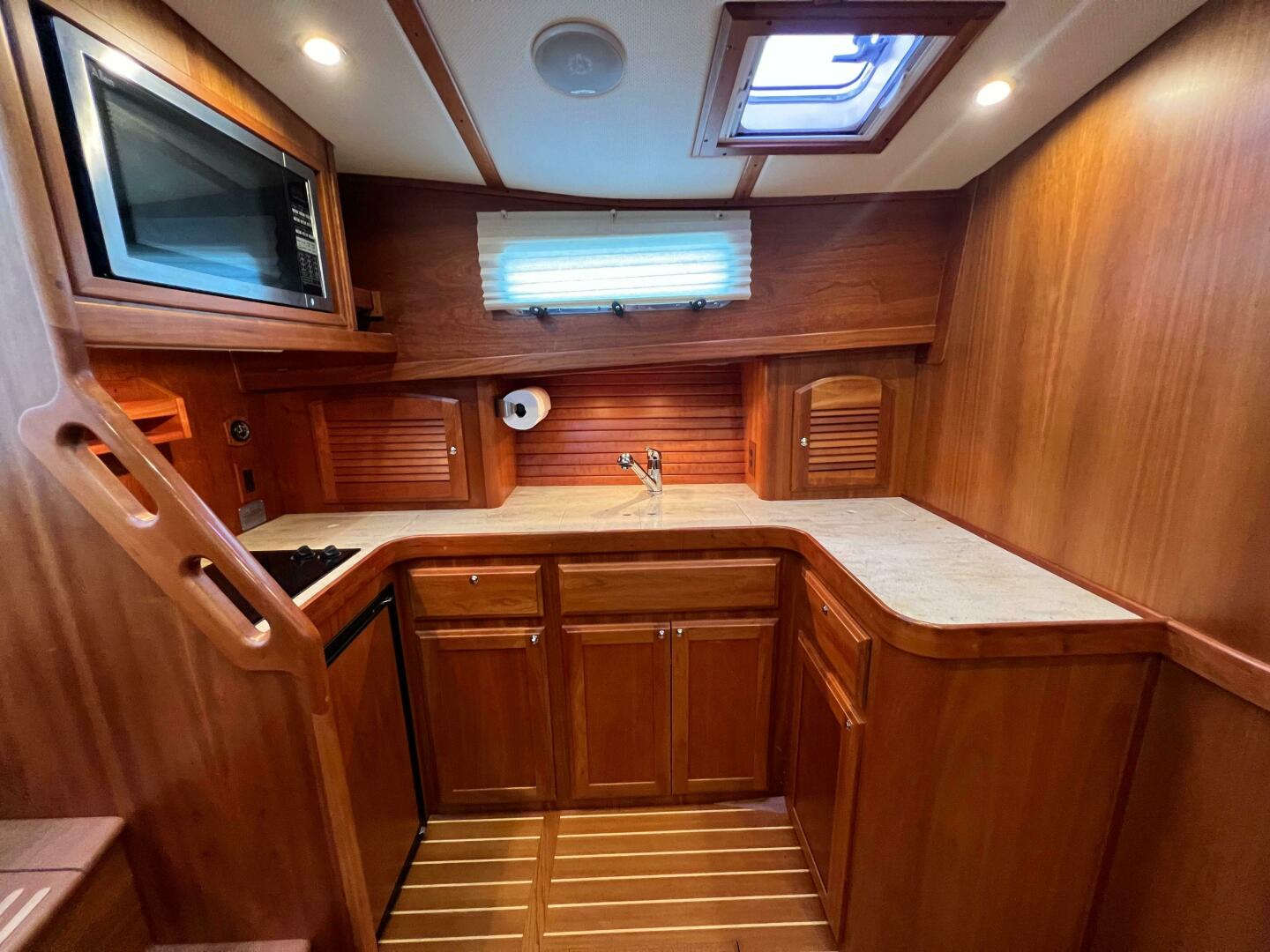 2008 Sabre 42 Hardtop Express - Image 28