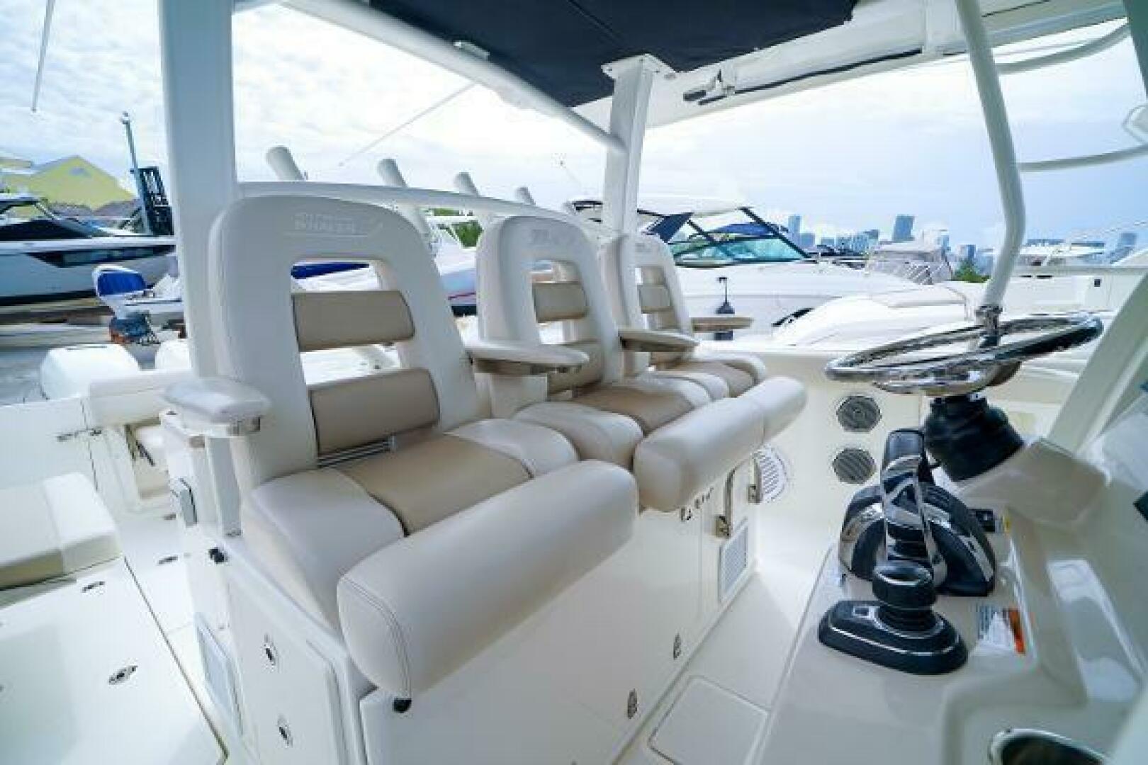 2018 Boston Whaler 380 Outrage - Image 22