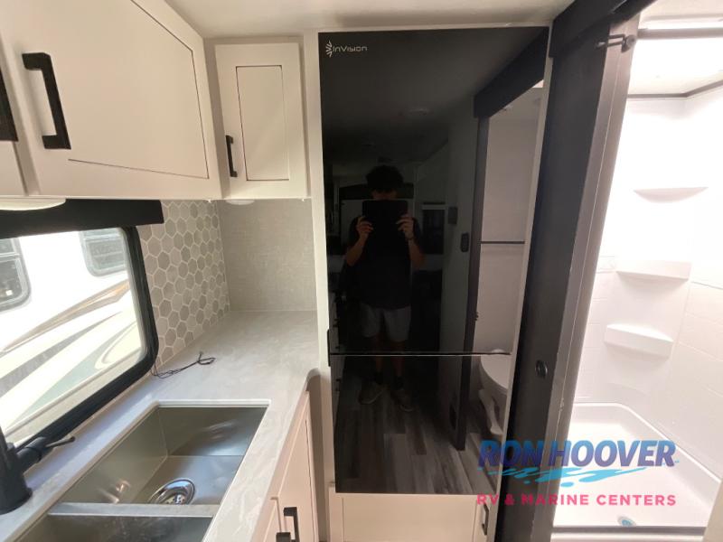 2023 JAYCO JAYFLIGHT 240RBSW - Image 10