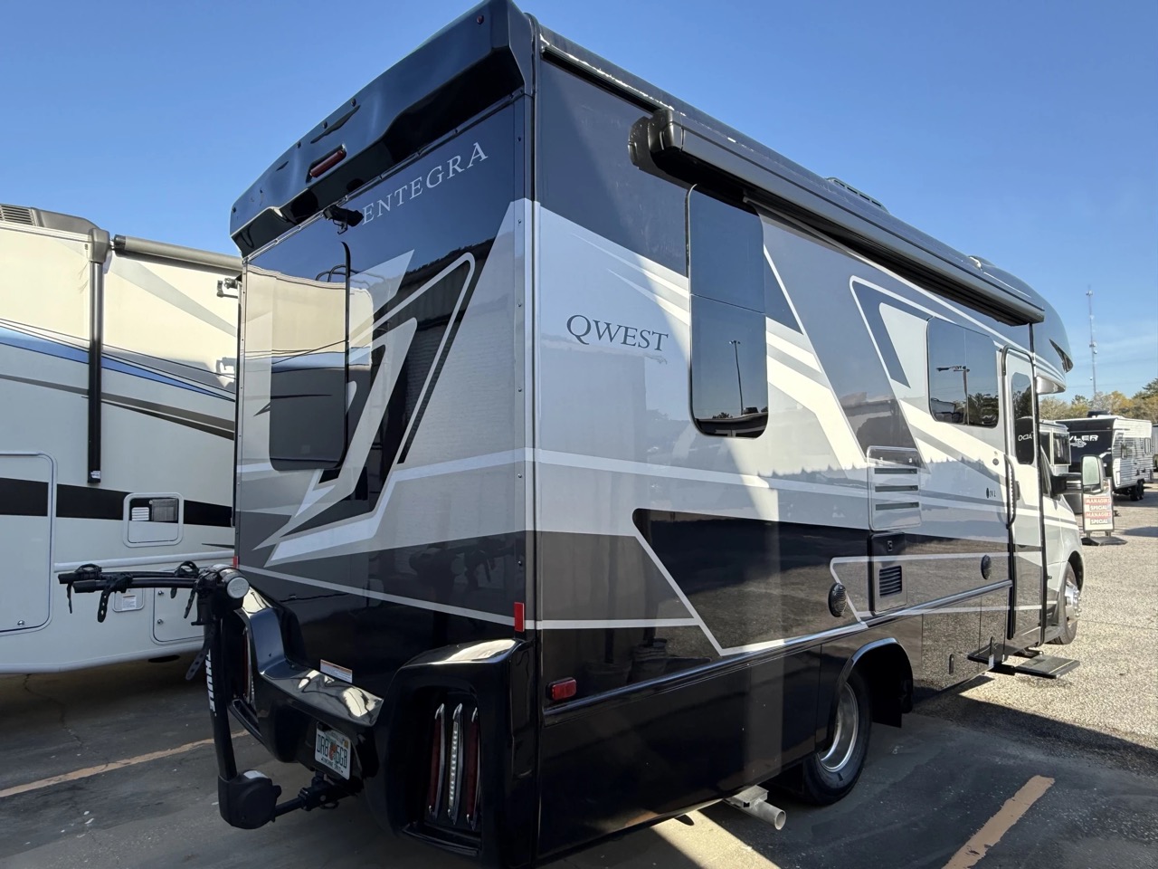 2025 ENTEGRA COACH QWEST 24L - Image 5
