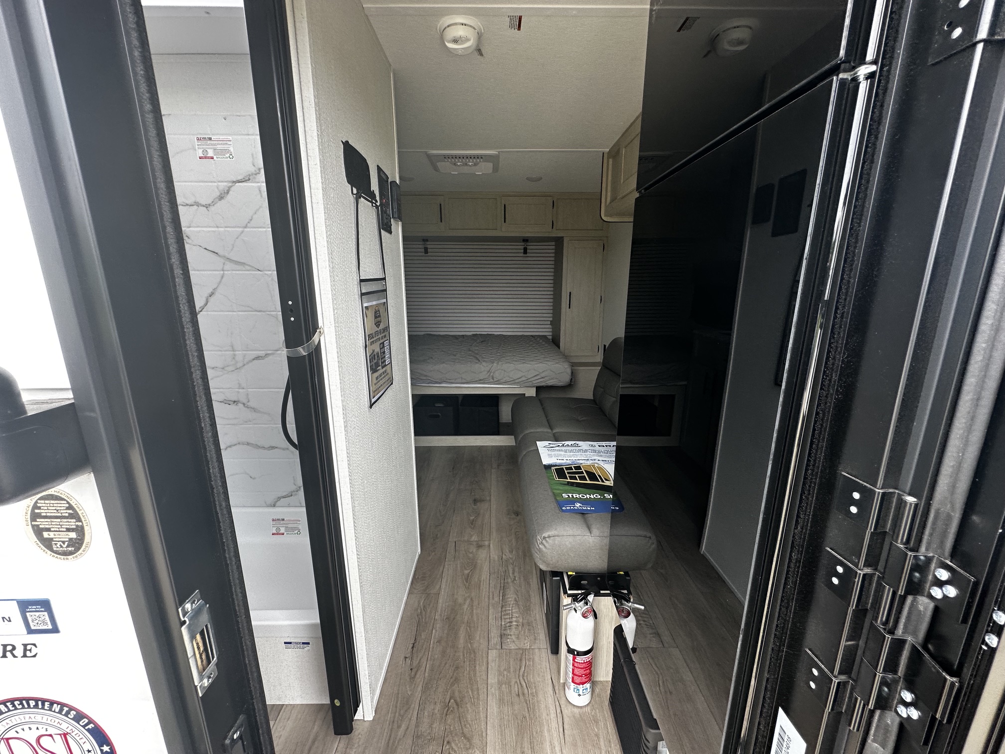 2026 Coachmen Shasta Compact 16RE - Image 6