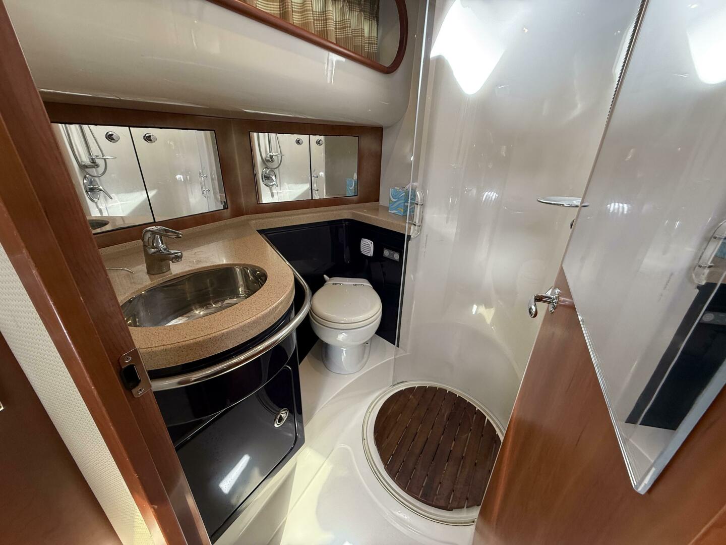 2007 Chris-Craft Roamer 40 - Image 3
