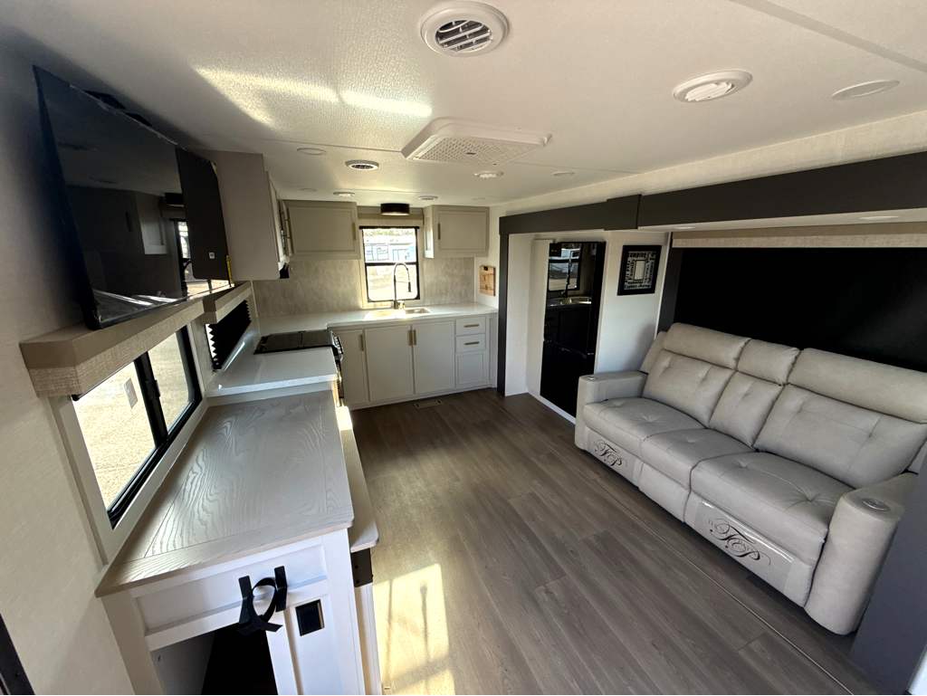 2027 VENTURE RV STRATUS 271VRK - Image 10