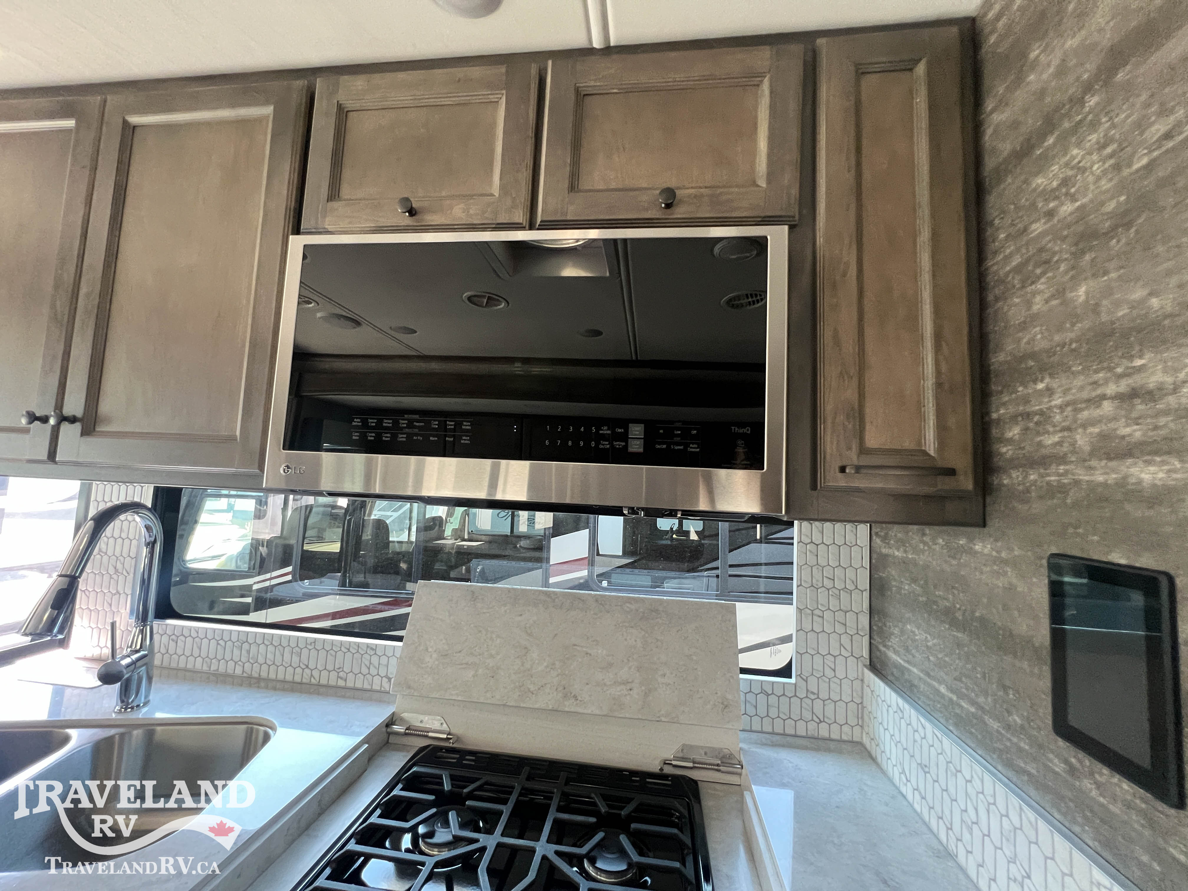 2012 Tiffin Allegro 36 LA - Image 20