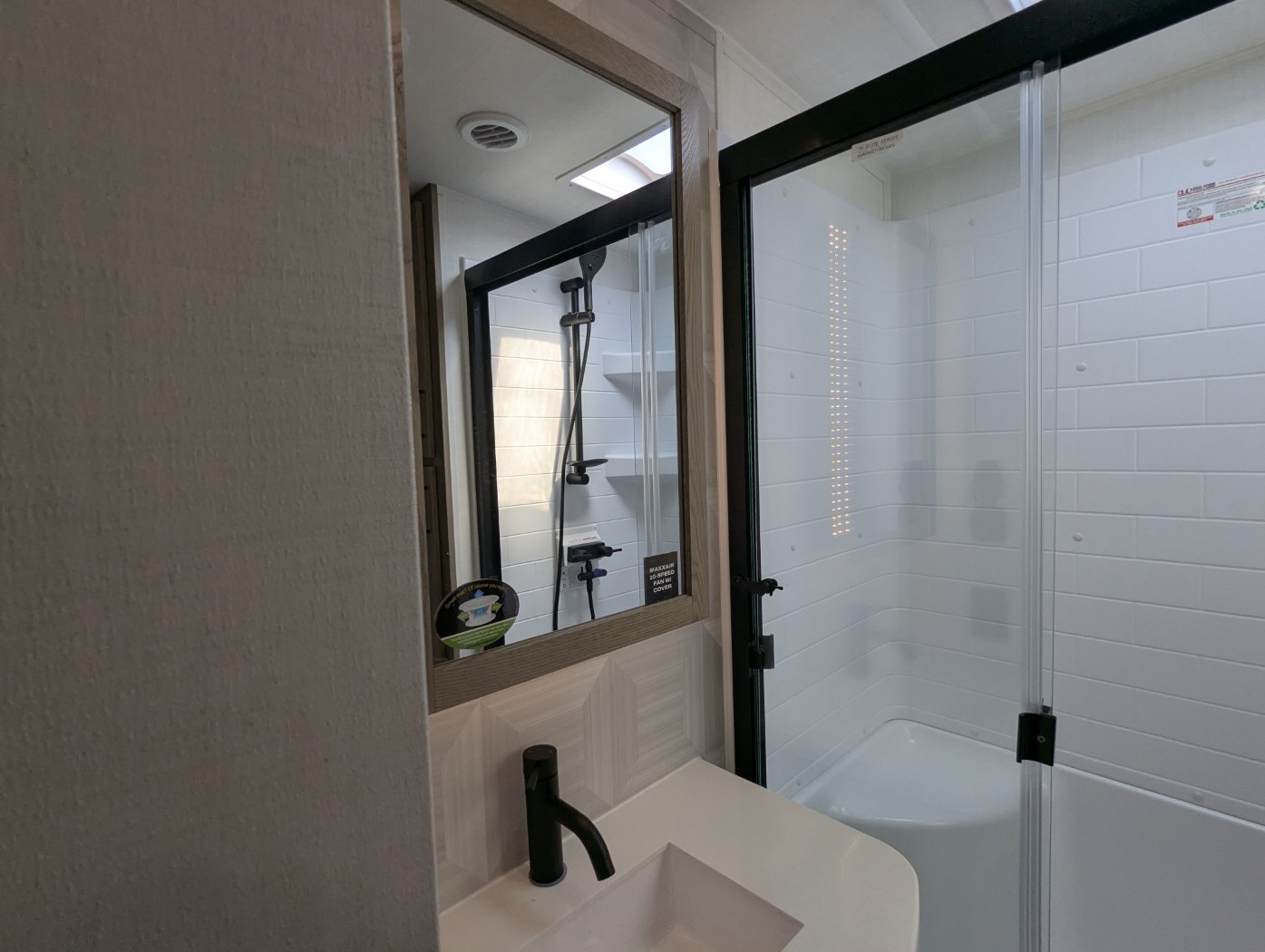 2026 Forest River Rockwood Signature 8339FK - Image 24