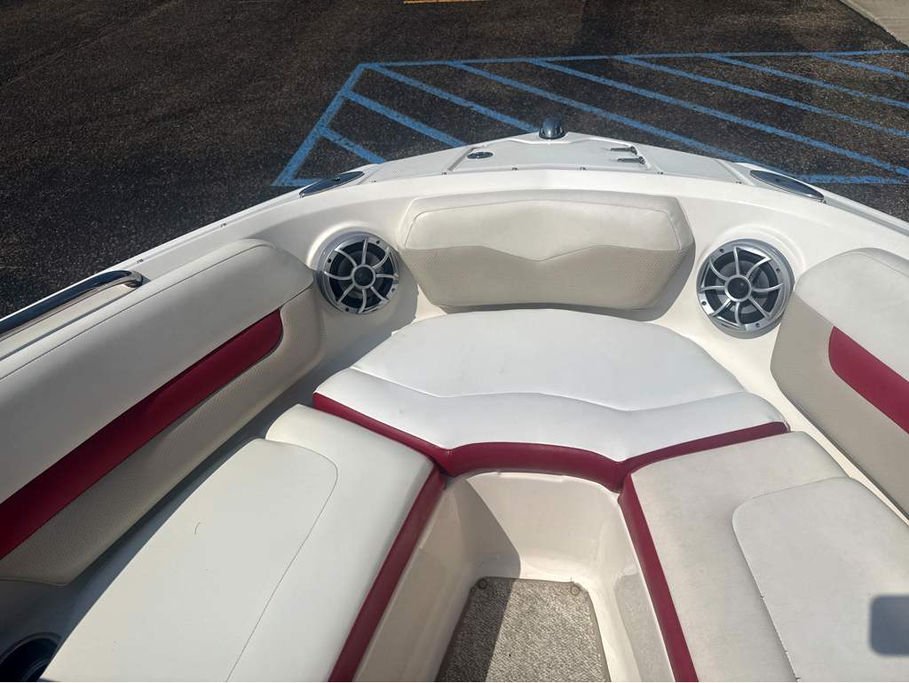 2010 Chaparral 206 SSI - Image 21