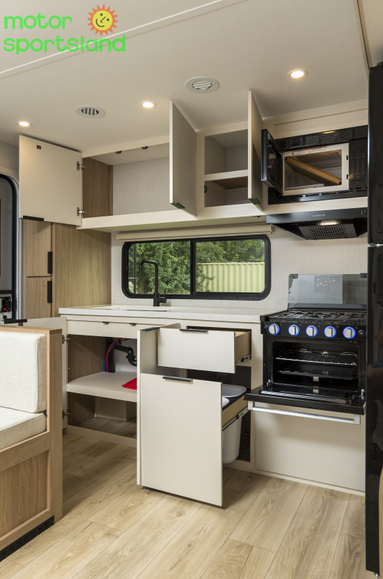 2026 Winnebago Thrive 24RKS - Image 23