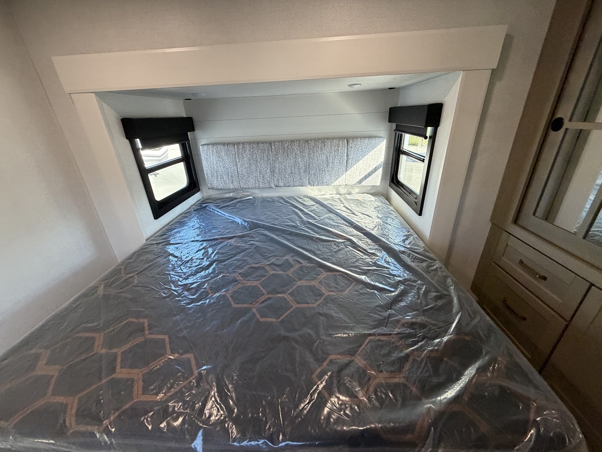 2027 JAYCO EAGLE 355MBQS - Image 60
