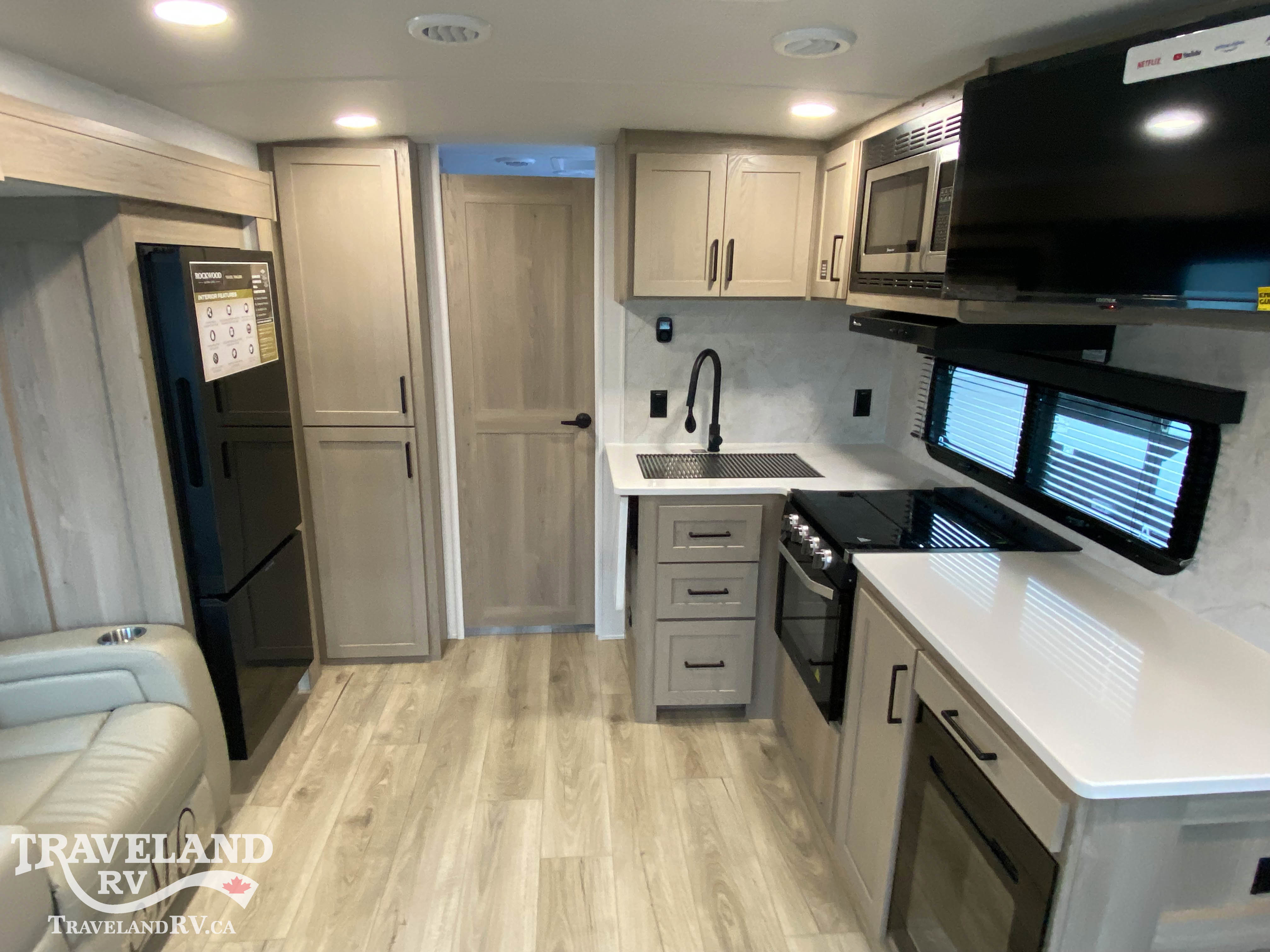 2026 Forest River Rockwood Ultra Lite 2618RD - Image 6