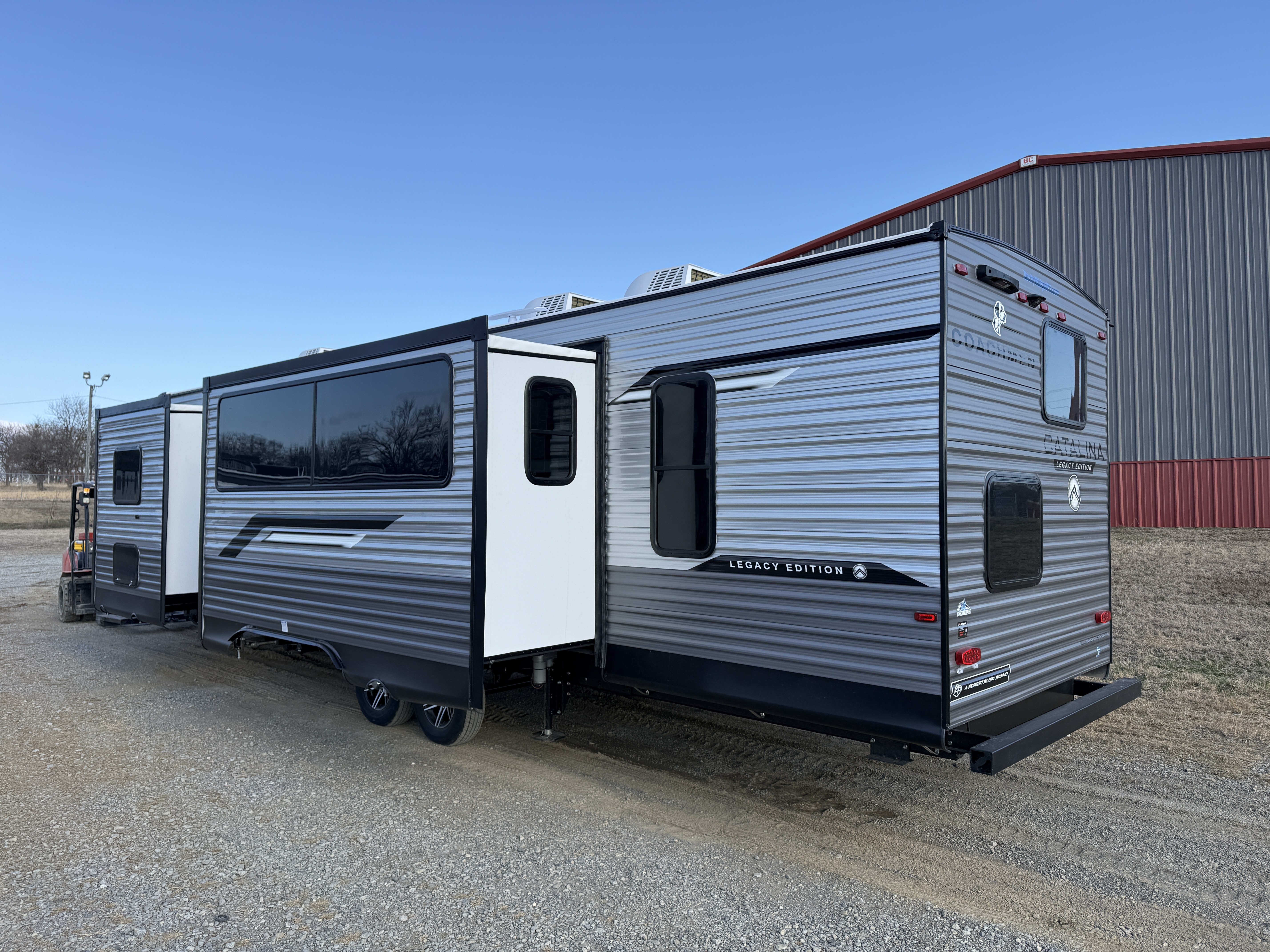 2026 Coachmen Catalina Legacy Edition 333DORM - Image 6