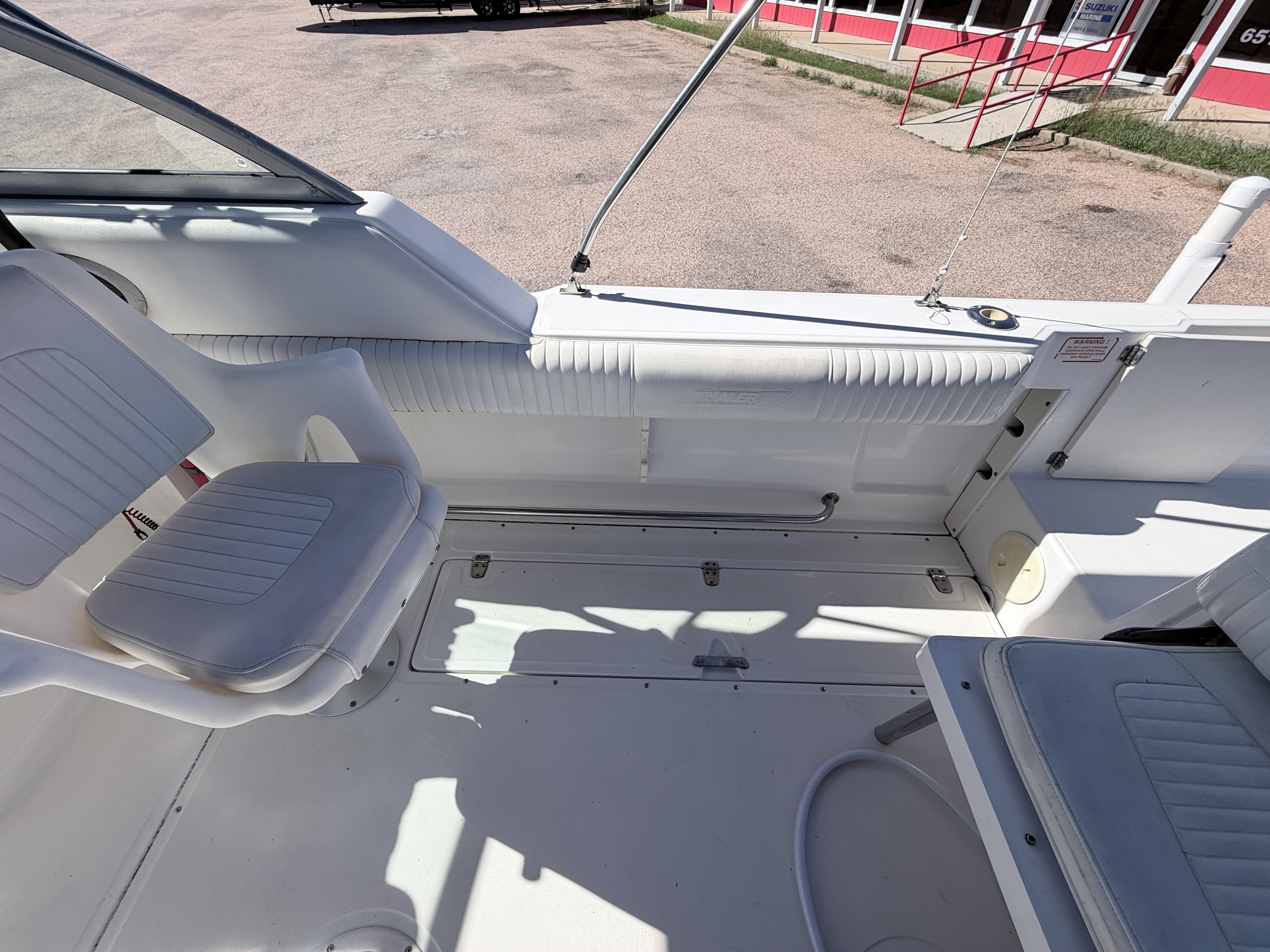 2003 BOSTON WHALER 210 VENTURA - Image 17