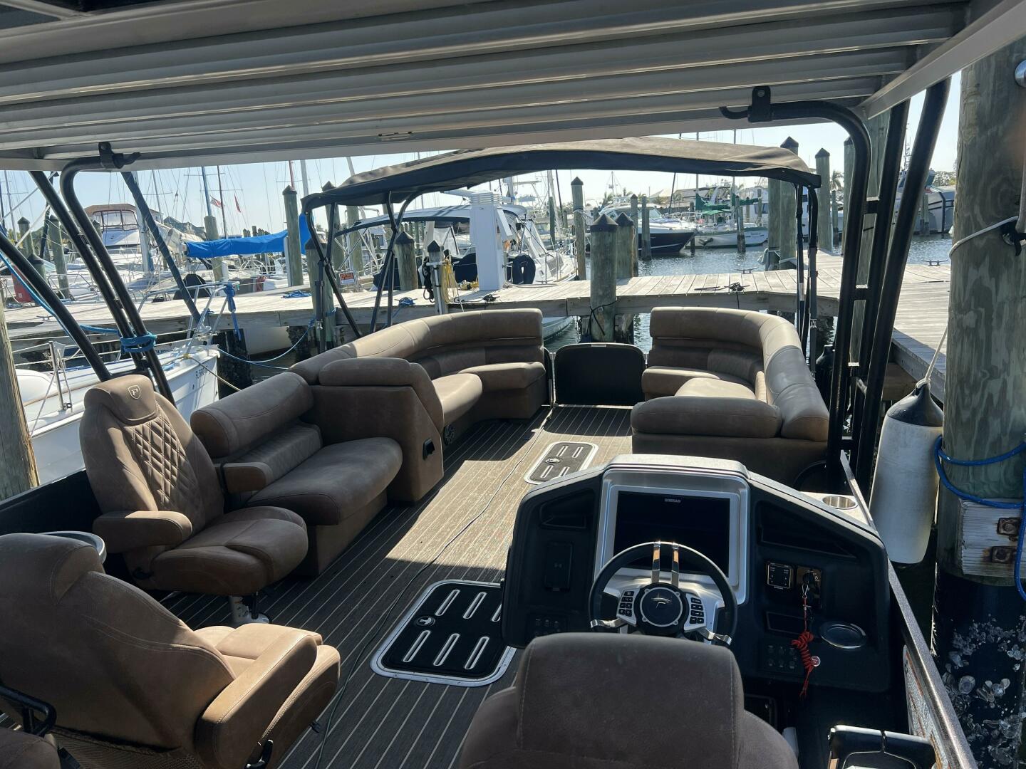 2024 Premier 330 Escalante - Image 20
