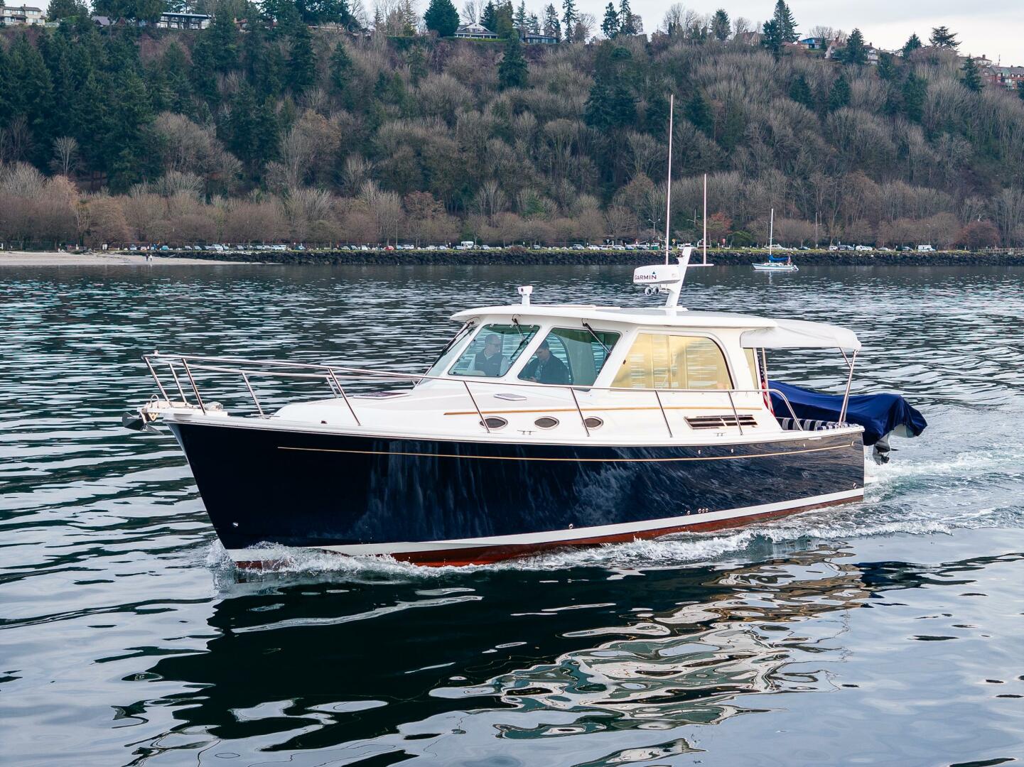 2010 Back Cove 37 - Image 2