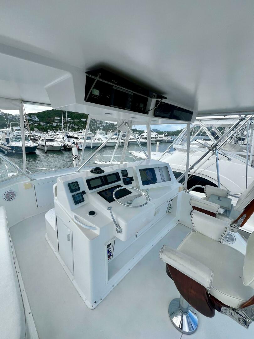 1997 Viking 43 Convertible - Image 16