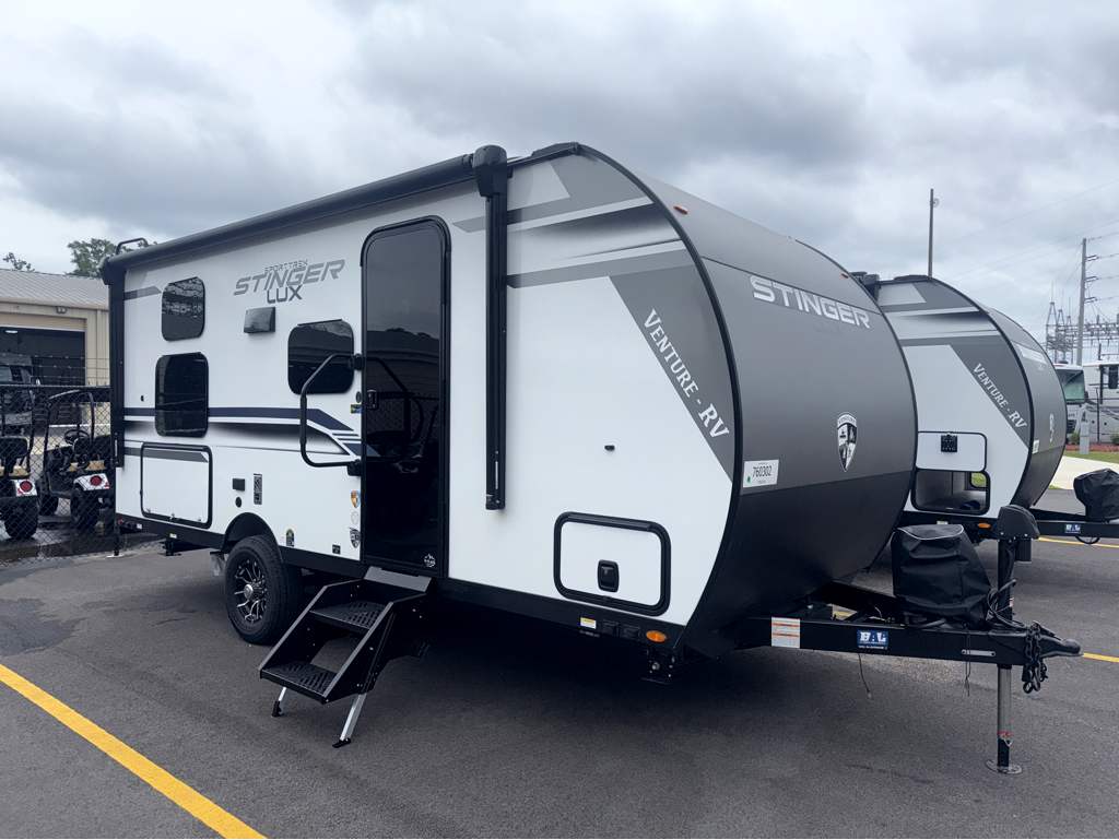 2026 VENTURE RV SPORTTREK STINGER 161VUD - Image 1