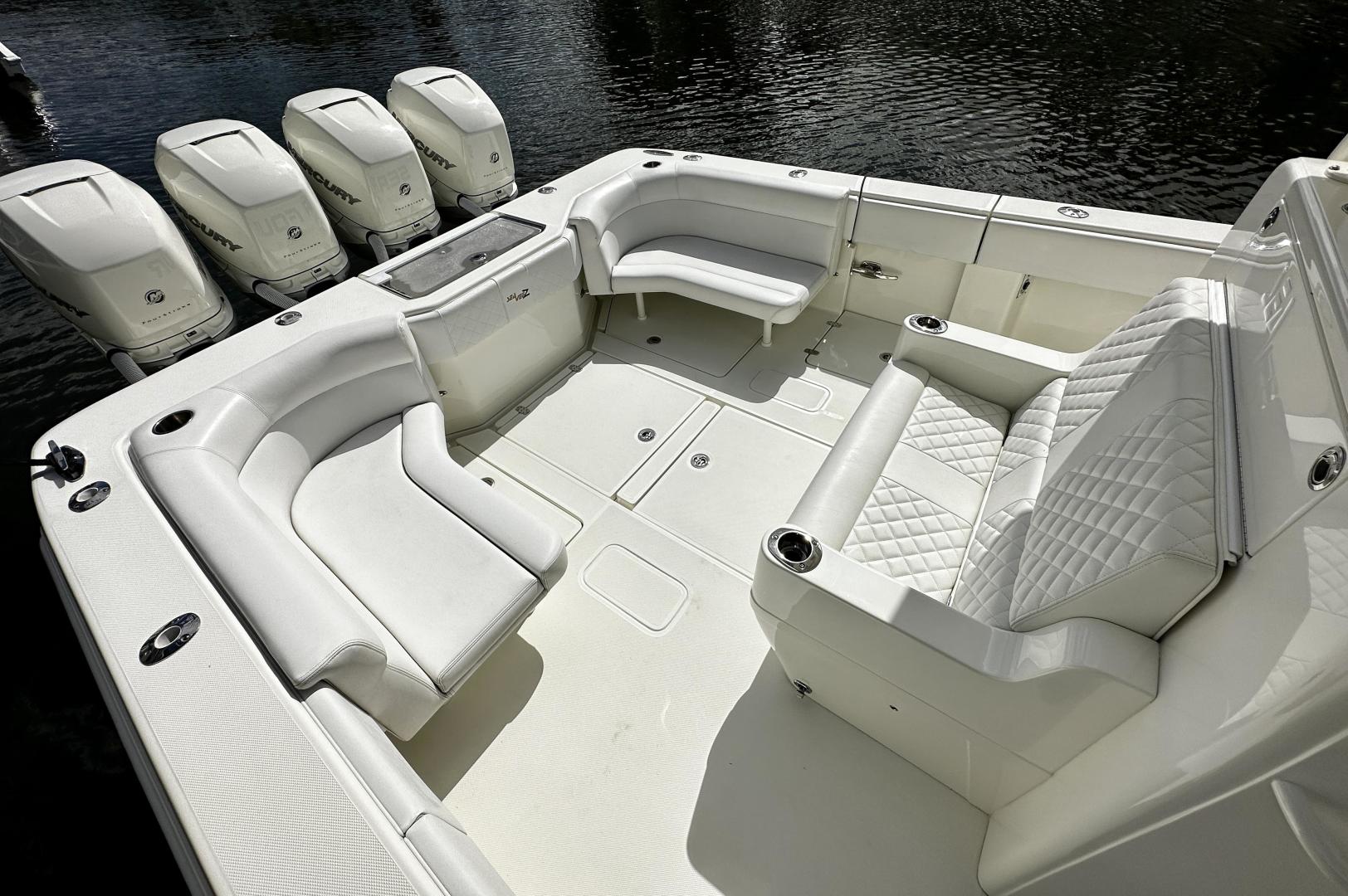 2018 SeaVee 390Z - Image 11