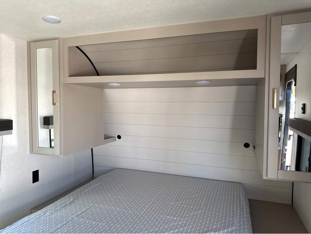 2027 Jayco Jay Flight SLX 210QB - Image 13