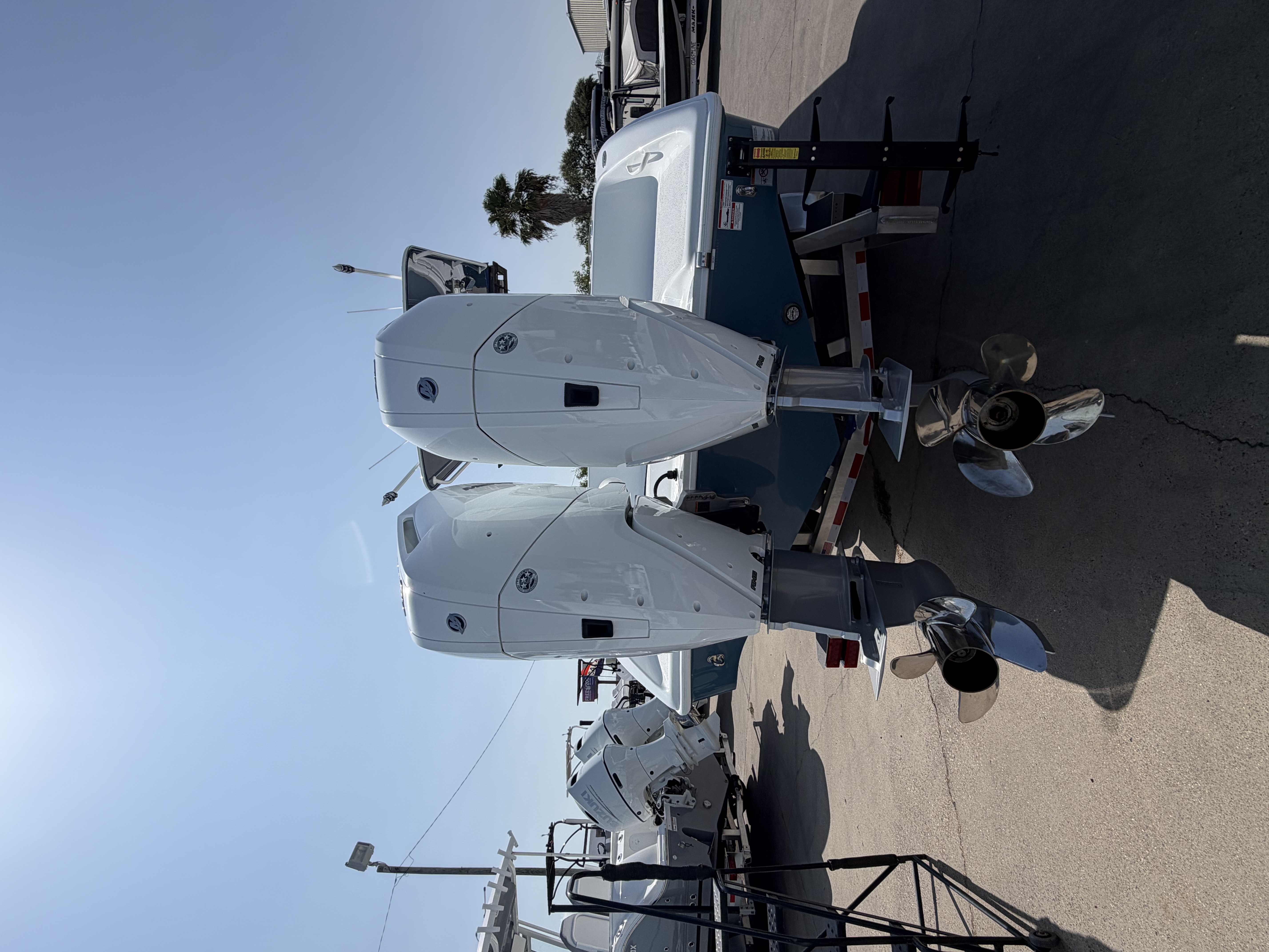 2027 YELLOWFIN 32 OFFSHORE - Image 3