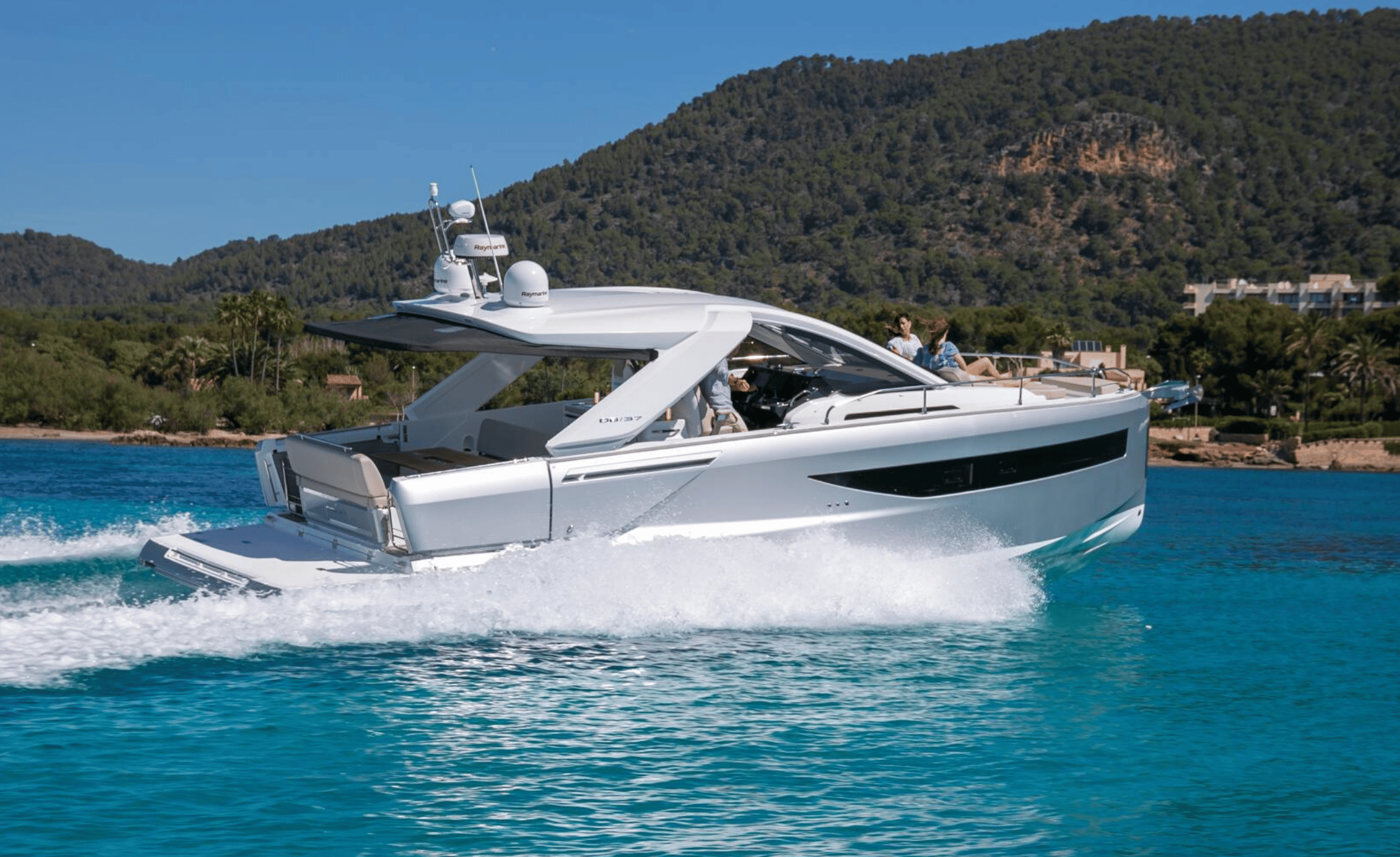 2027 Jeanneau DB/37 IB - Image 5