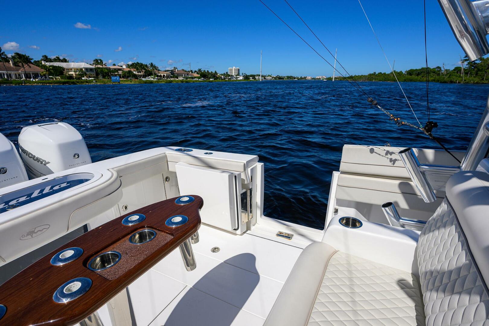 2022 Valhalla Boatworks V-41 - Image 22