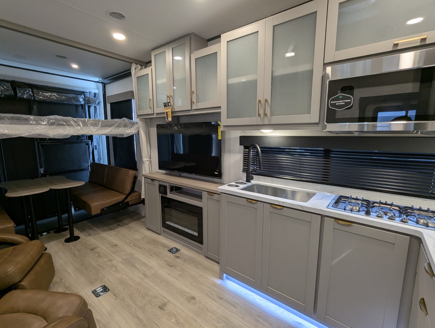 2027 FOREST RIVER STEALTH SFT2730 - Image 13