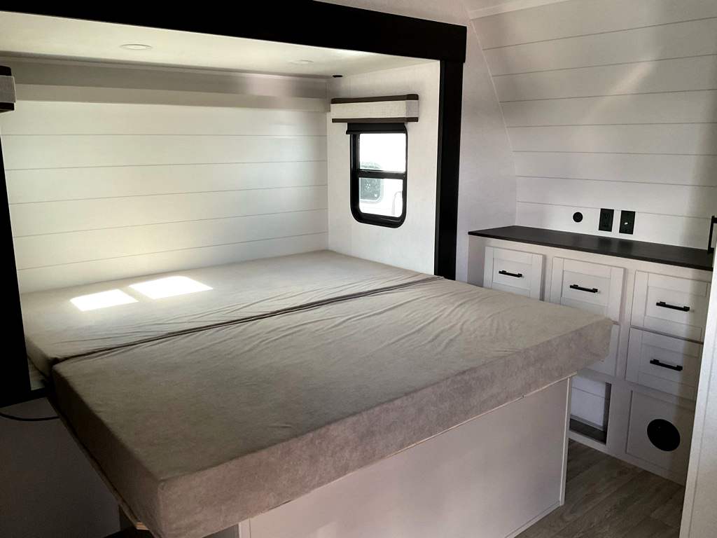2027 JAYCO SEISMIC 265 - Image 27