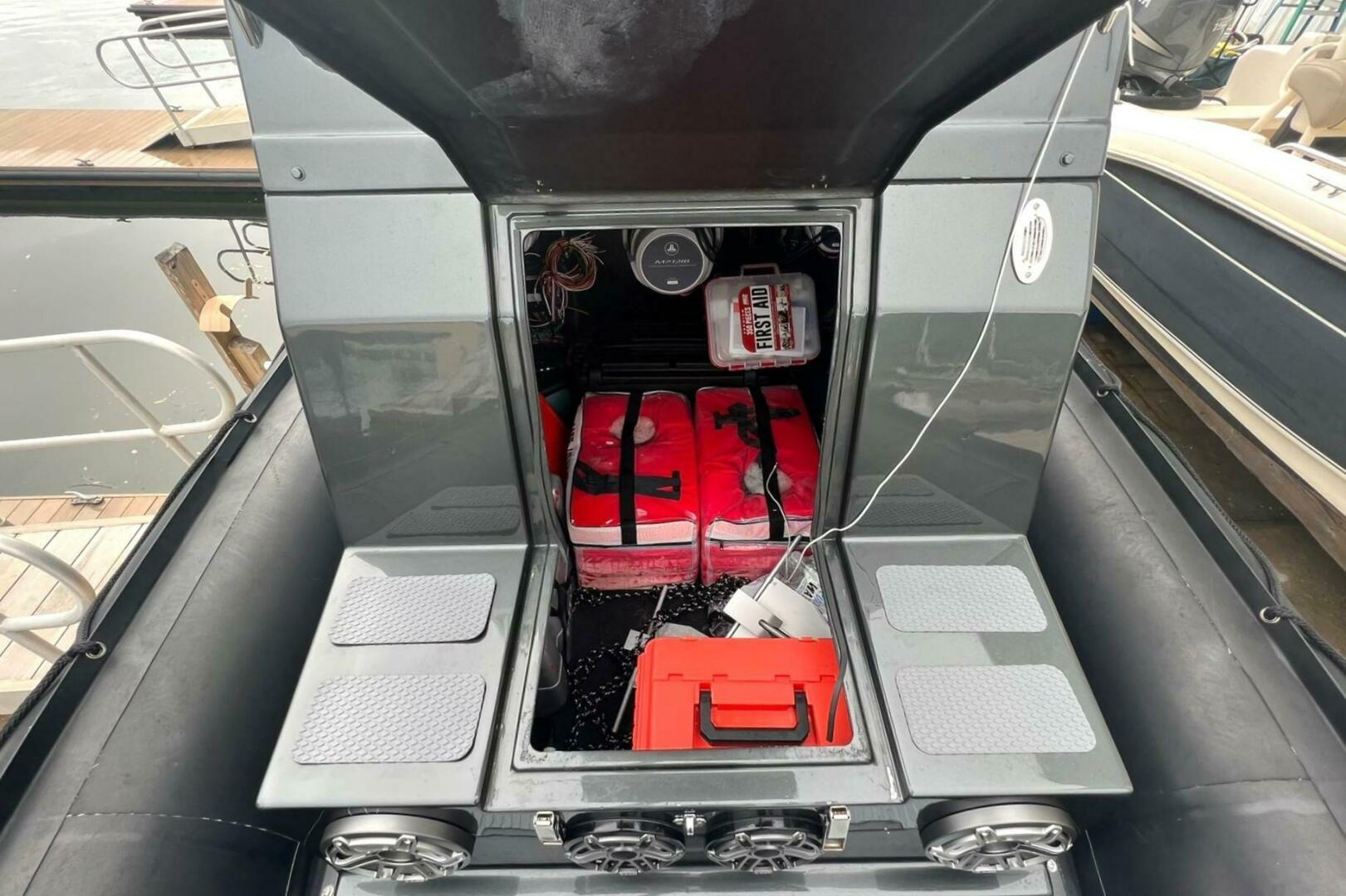 2014 Zodiac Milpro Hurricane Custom - Image 12