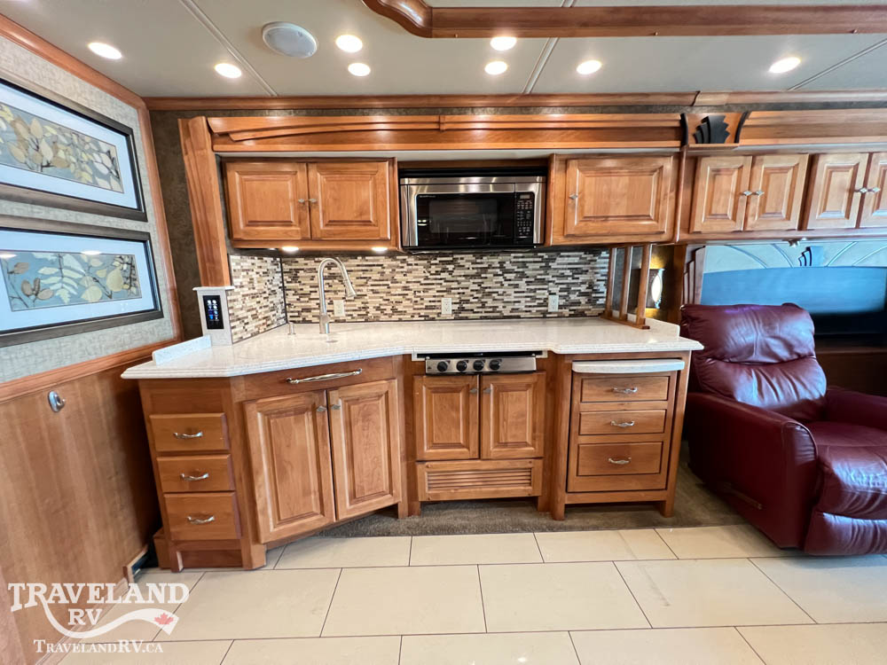 2015 Tiffin Phaeton 42 LH - Image 28