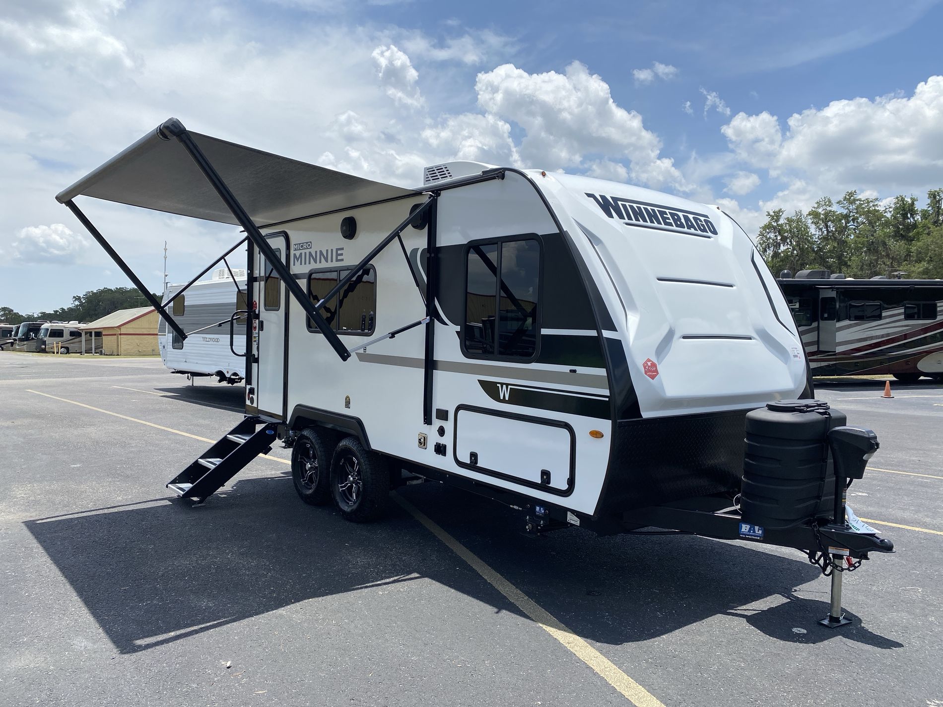 2025 Winnebago Micro Minnie