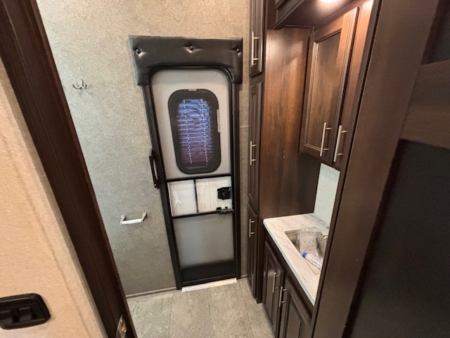 2018 Jayco North Point 379DBFS - Image 35