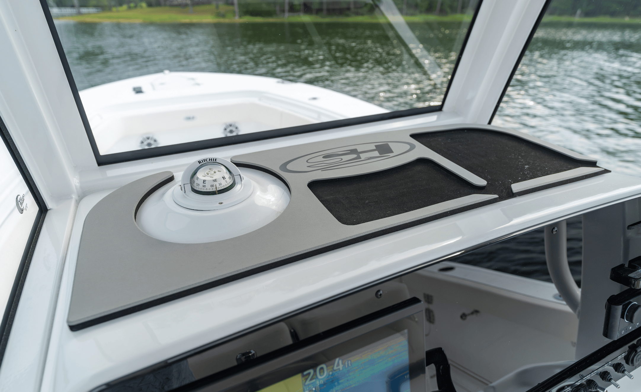 2027 SEA HUNT ULTRA 265SL - Image 37