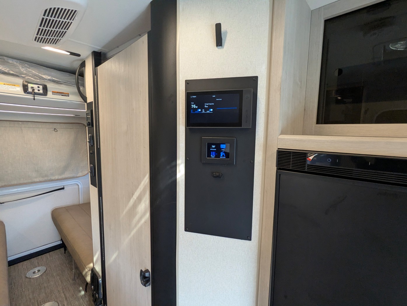 2027 Winnebago Elora 19DC - Image 17