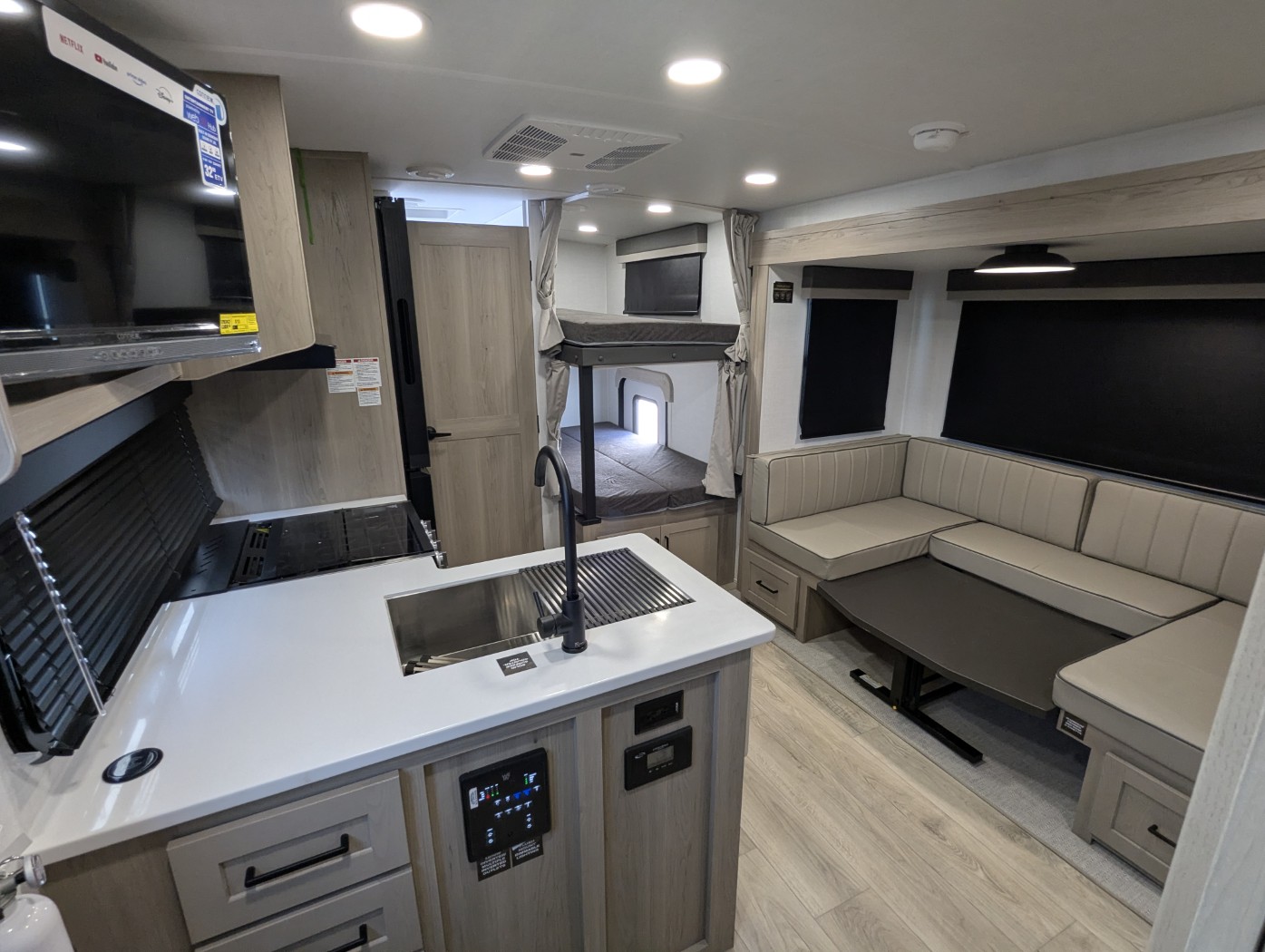 2026 Forest River Rockwood Mini Lite 2520BH - Image 10