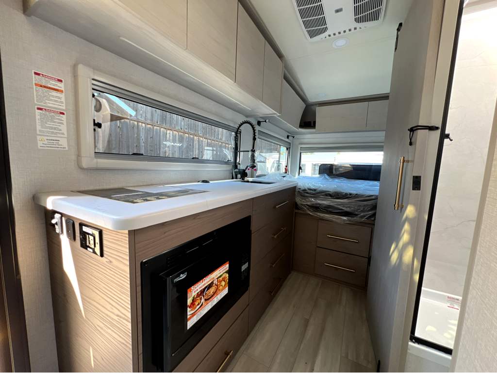 2025 GRAND DESIGN SERENOVA 160LG - Image 12