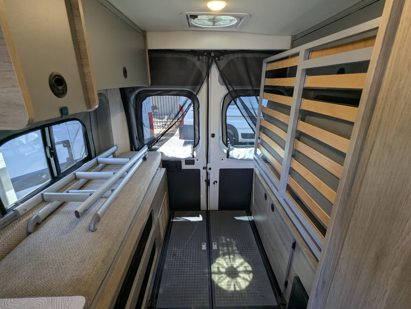 2023 Winnebago Solis NPF 59P - Image 29