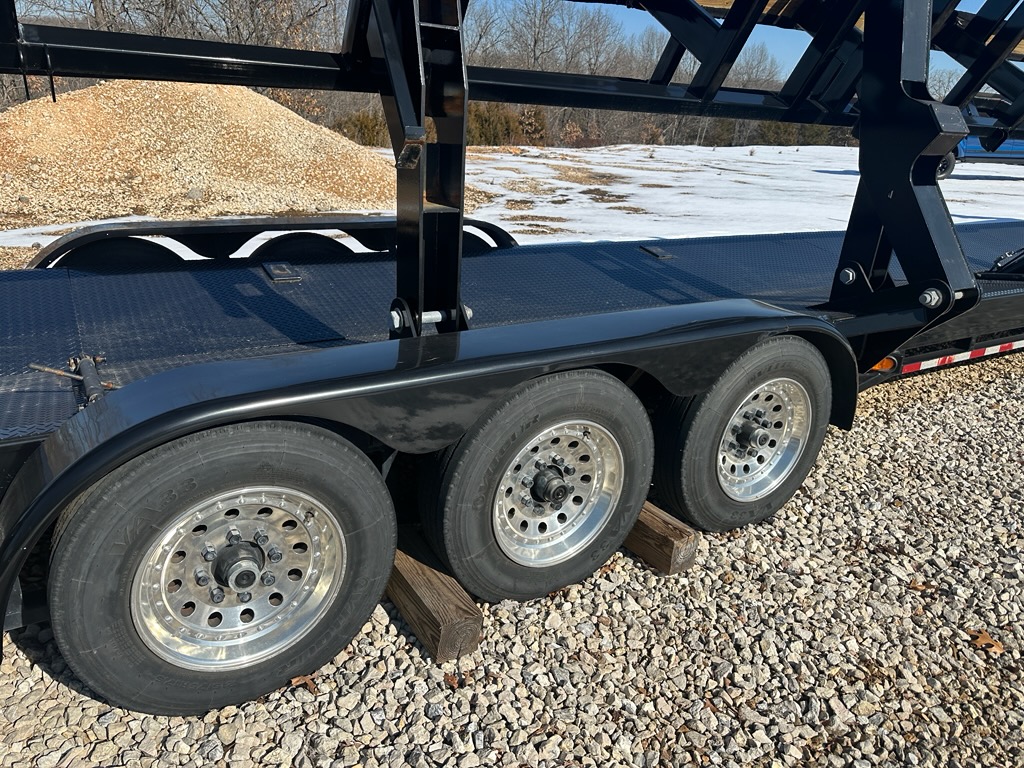 2011 Heritage Tilt Trailer - Image 5