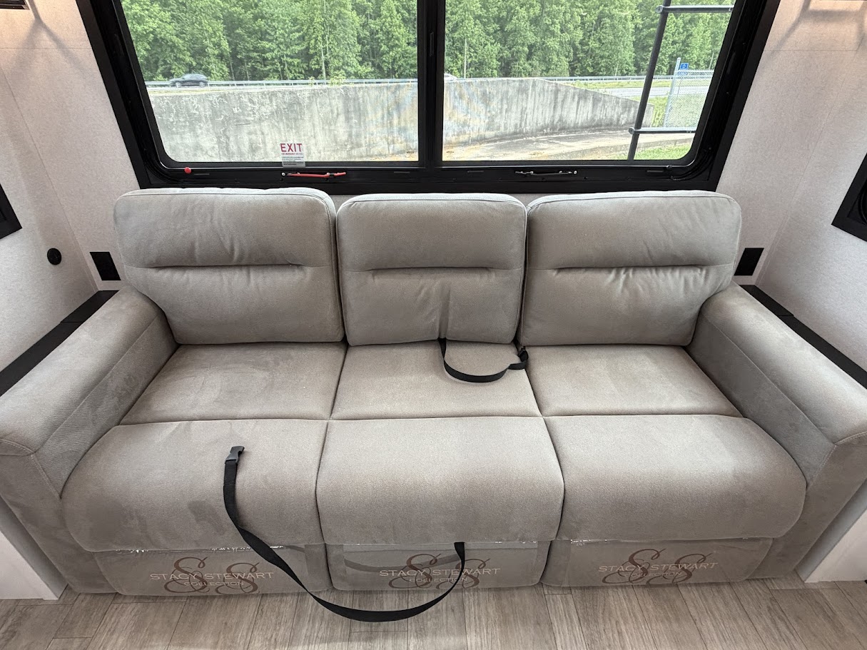2026 JAYCO PINNACLE 36FBTS - Image 23