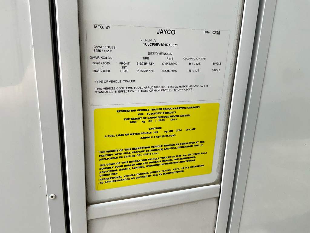 2025 JAYCO PINNACLE 38 FBRK - Image 34