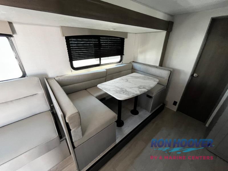2025 COACHMEN 282DORM - Image 19