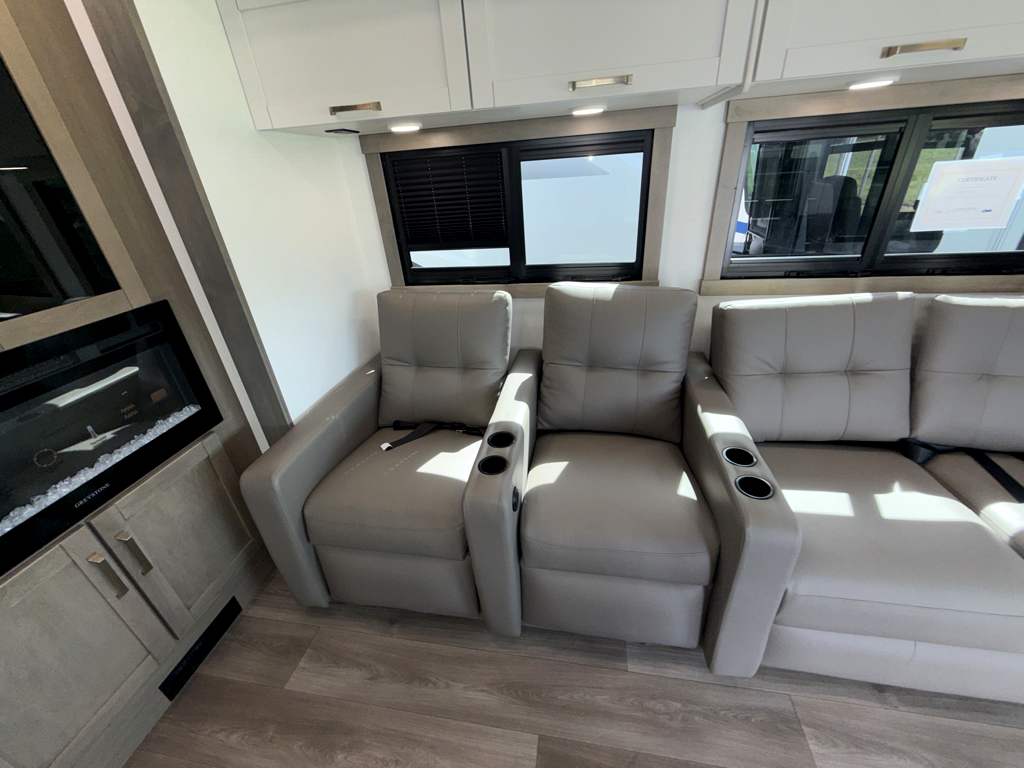 2027 ENTEGRA COACH VISION XL 36C - Image 17