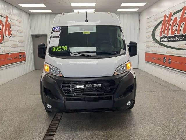 2025 Ram ProMaster Cargo Van Tradesman - Image 2