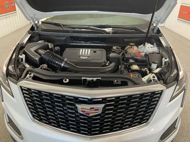 2023 Cadillac XT5 Util 4D Prem Luxury Platinum AWD I4 - Image 10