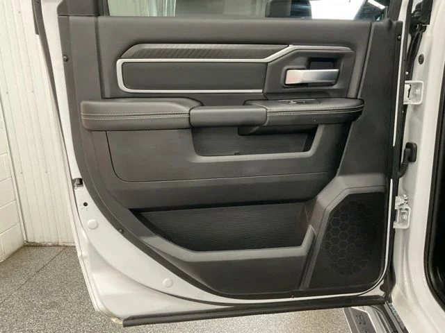 2026 Ram 2500 Big Horn 4x4 Crew Cab 6'4" Box - Image 21