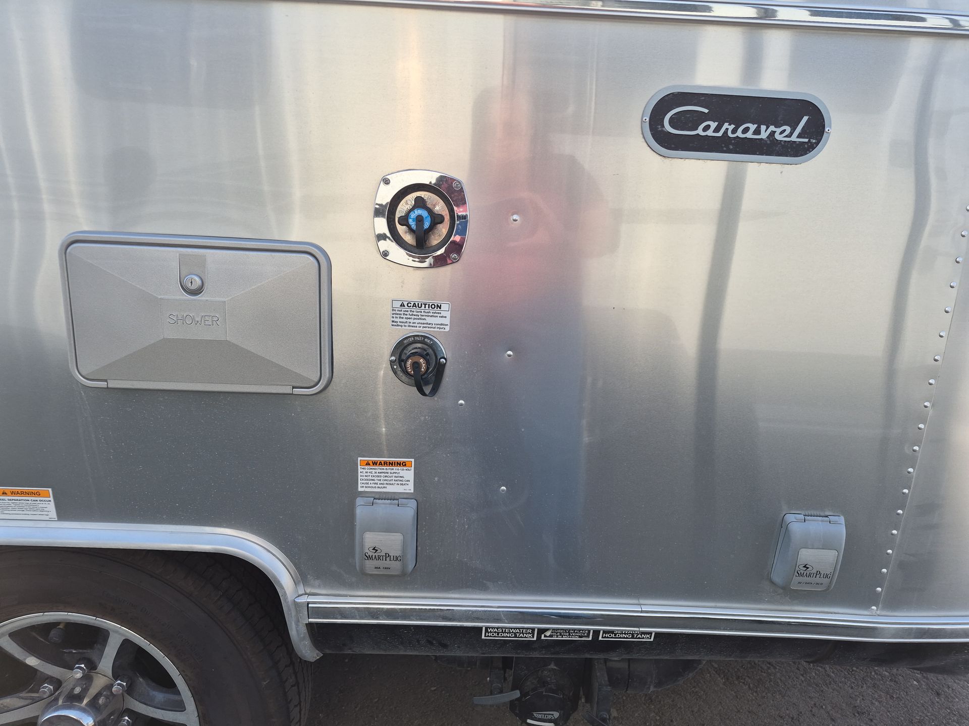 2024 Airstream Caravel 20FB - Image 12