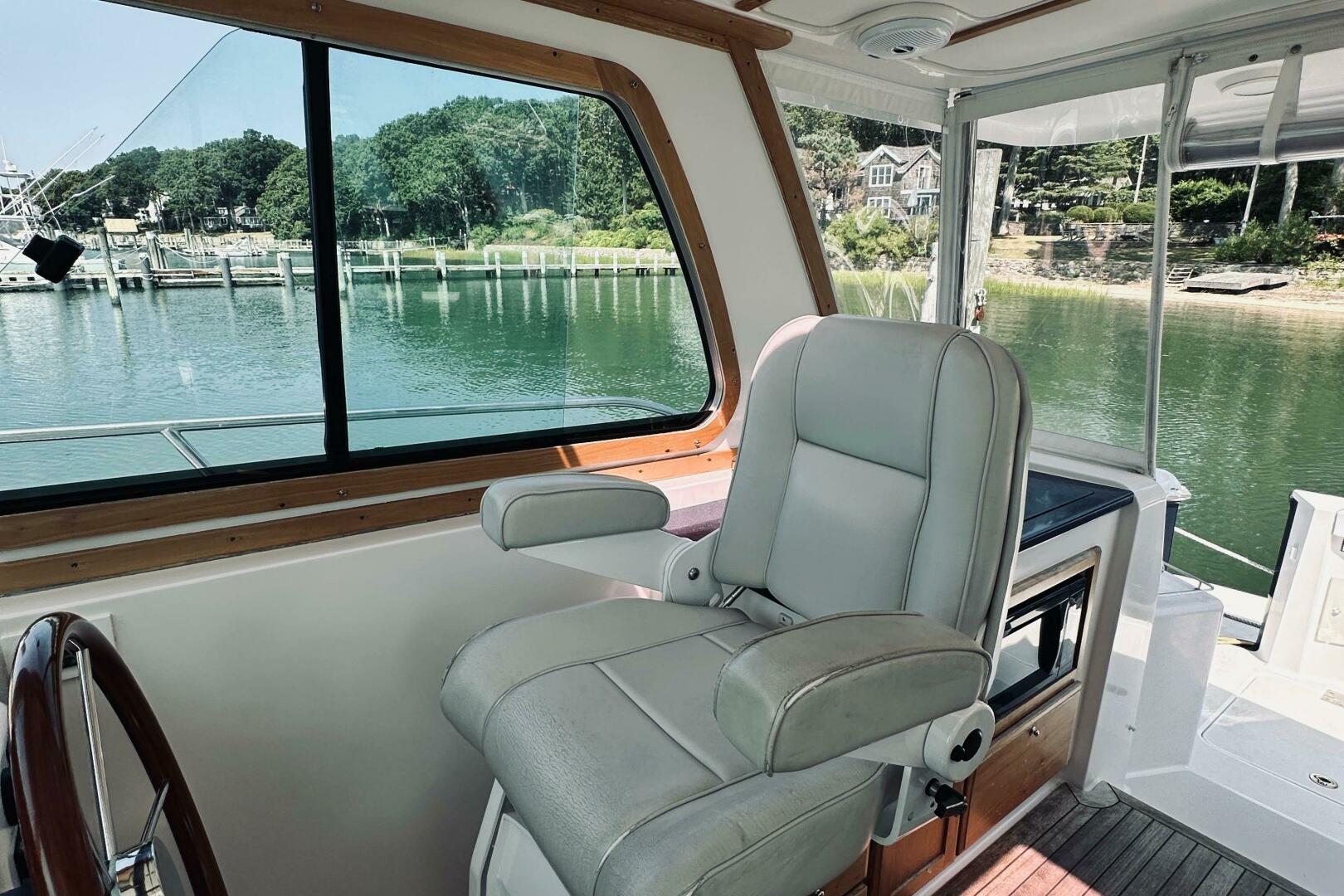 2007 Sabre 34 Express - Image 40